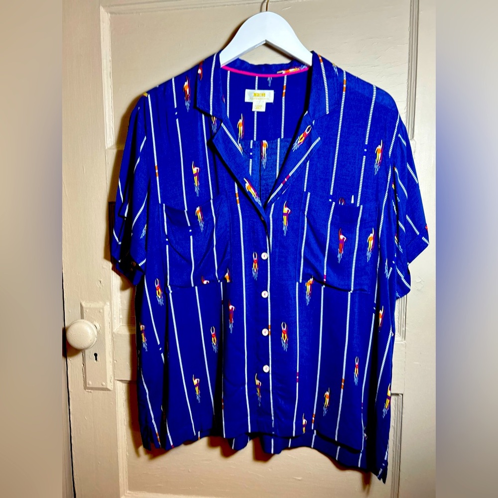 Maeve by Anthropologie printed button down blouse.